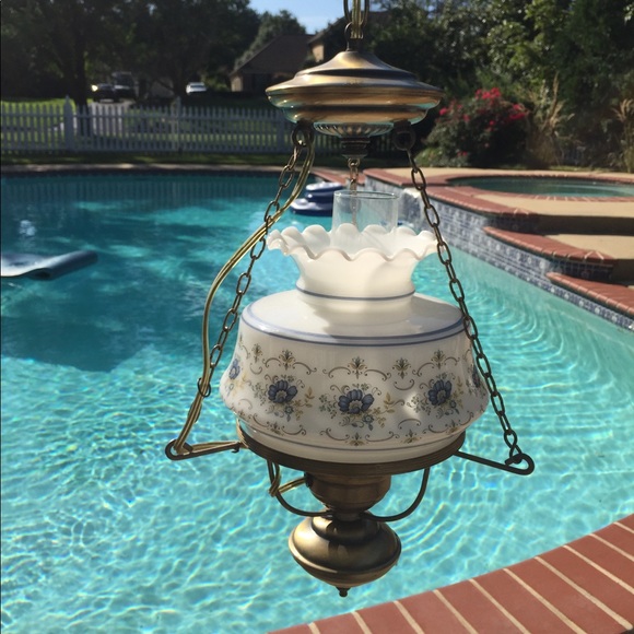 Vintage 73’s Quoizel Abigail Adam Blue Chandelier - Picture 5 of 5